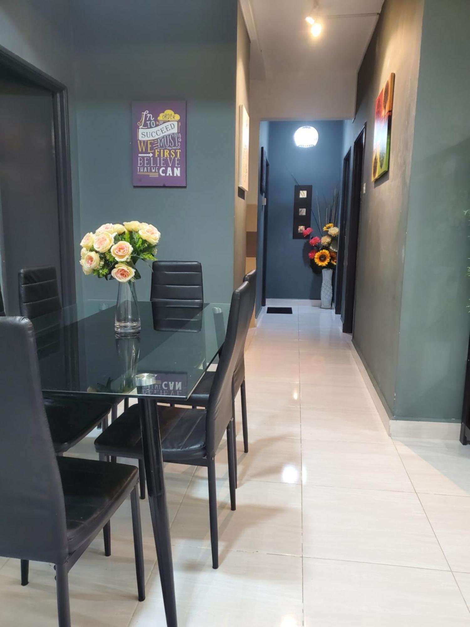 Casa Inderaloka Pantai Batu Buruk Apartment กัวลาตรังกานู ภายนอก รูปภาพ