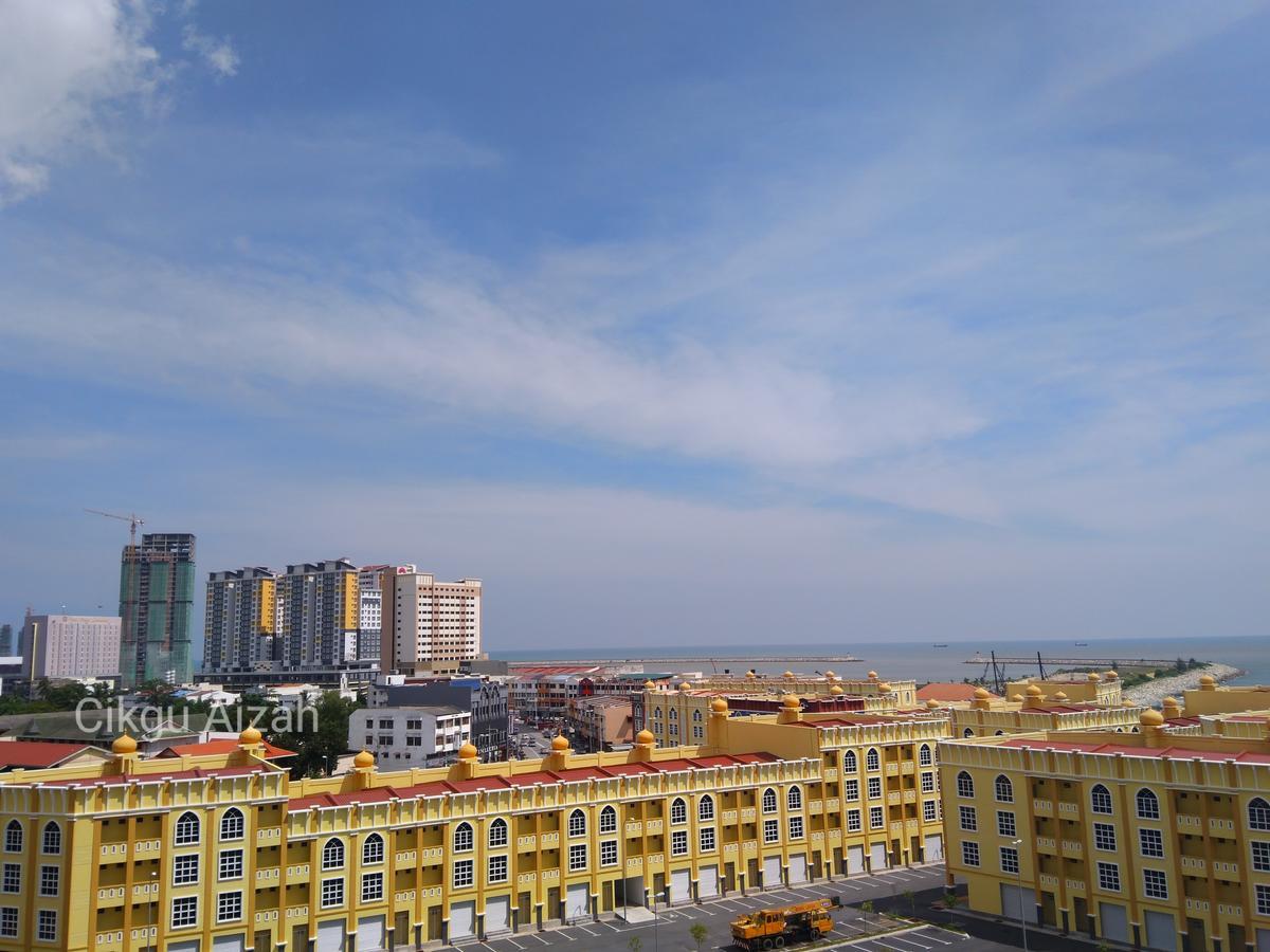 Casa Inderaloka Pantai Batu Buruk Apartment กัวลาตรังกานู ภายนอก รูปภาพ