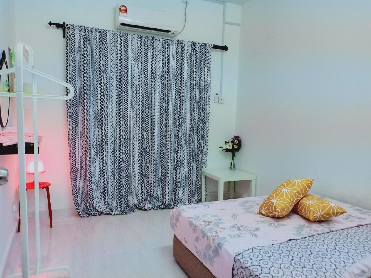 Casa Inderaloka Pantai Batu Buruk Apartment กัวลาตรังกานู ภายนอก รูปภาพ