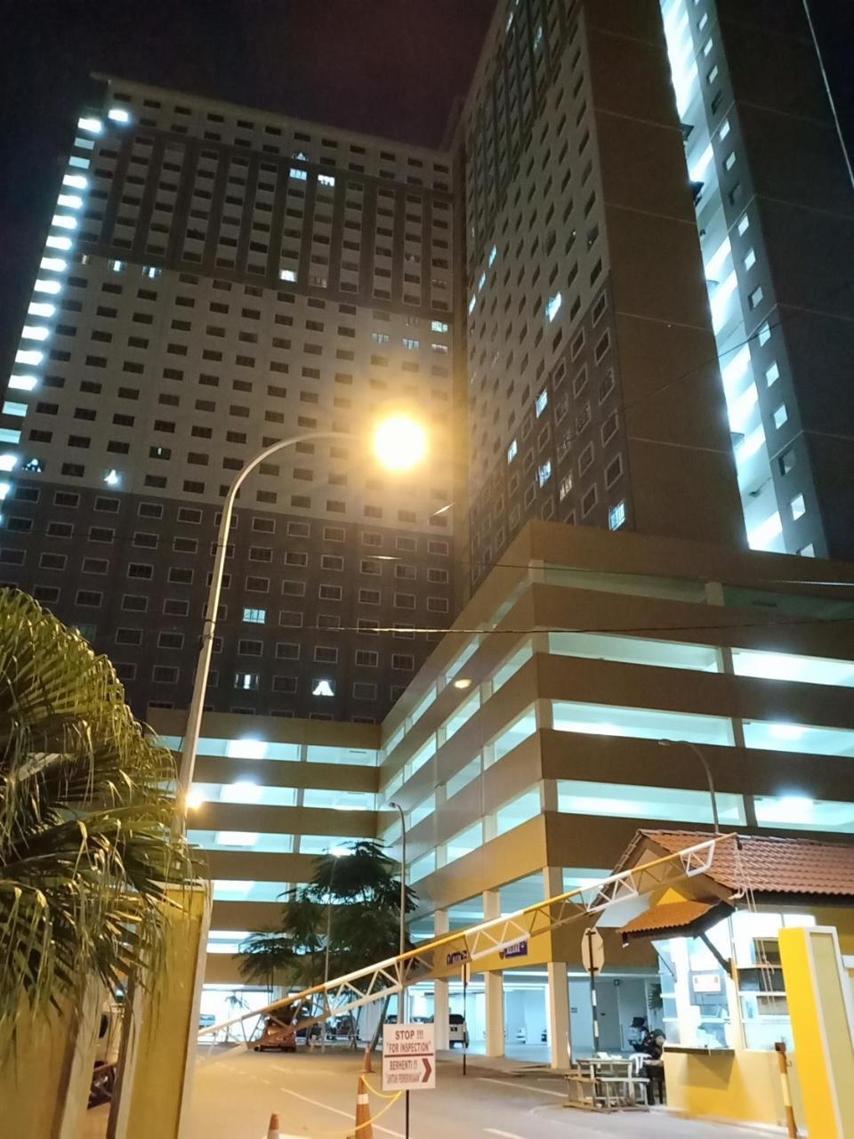 Casa Inderaloka Pantai Batu Buruk Apartment กัวลาตรังกานู ภายนอก รูปภาพ